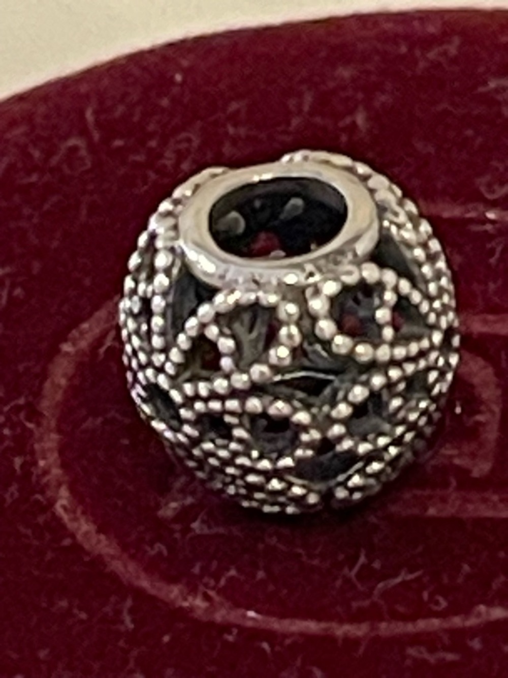 💯% Authentic Pandora “RETIRED “ Openwork Roses Charm - Picture 5 of 7